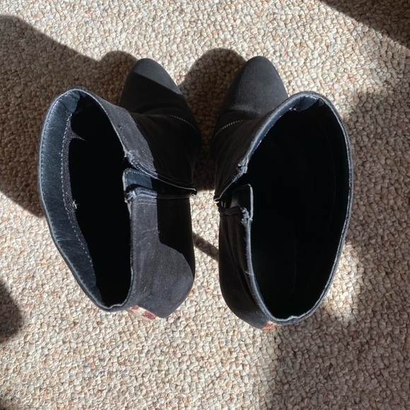 Kelly & Katie Leopard-Heeled Stiletto High Heel Booties with Zipper Pattern - Picture 7 of 8